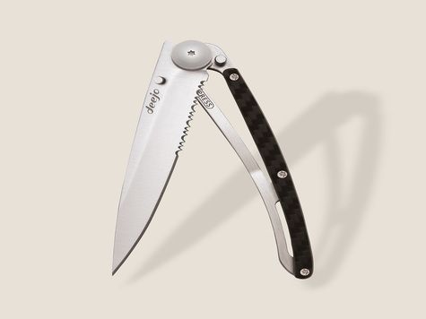 Deejo Serrated 37g, Carbon fiber