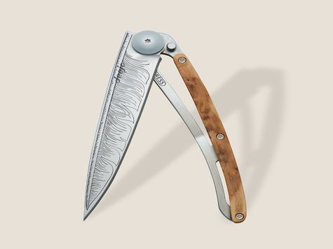 Deejo 37g, Juniper wood / Feather