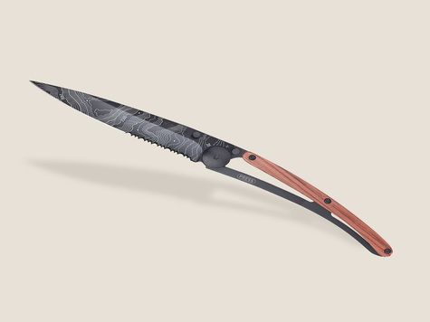 Deejo Serrated 37g, Negro, Palo rojo / Topografia