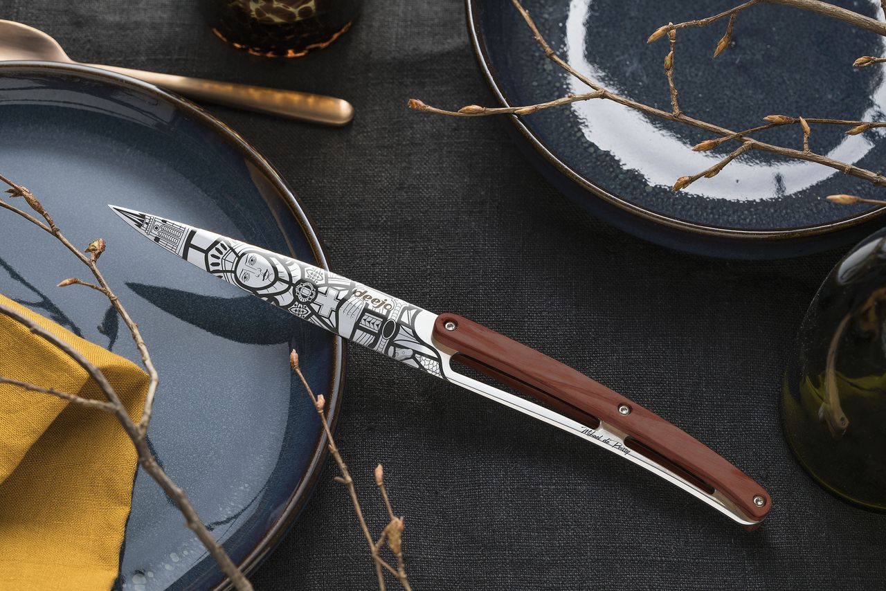 6 Deejo steak knives, Coral wood / Mikael de Poissy History of France