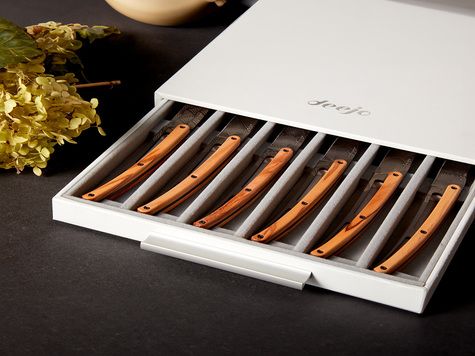 Storage box for 6 Deejo table knives