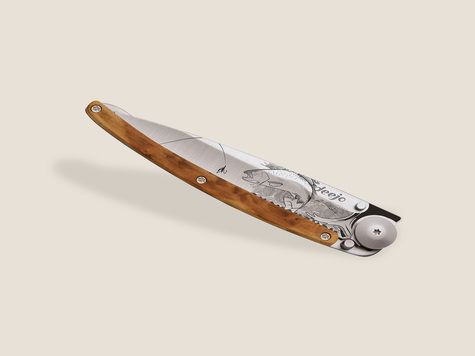 Deejo Serrated 37g, Juniper wood / Trout