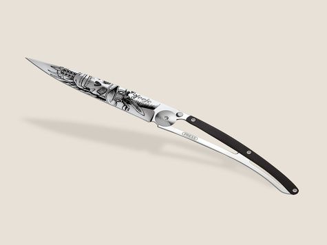 Deejo 37g, Ebony wood / Dandy Skull