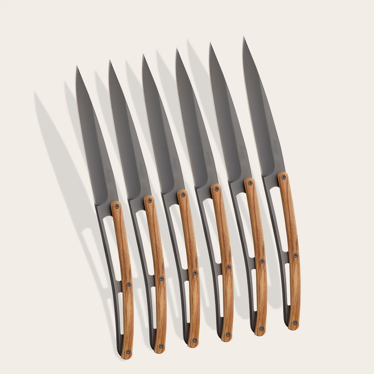 5 Steak Knives In A Wood Chest (Set of 6)