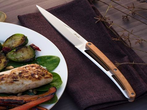 4 Deejo steak knives Serrated, Olive wood