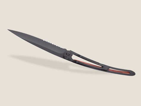 Deejo Serrated 37g, Negro, Palo rojo / Terra Incognita