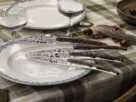 4 Deejo steak knives, Walnut / Hunting